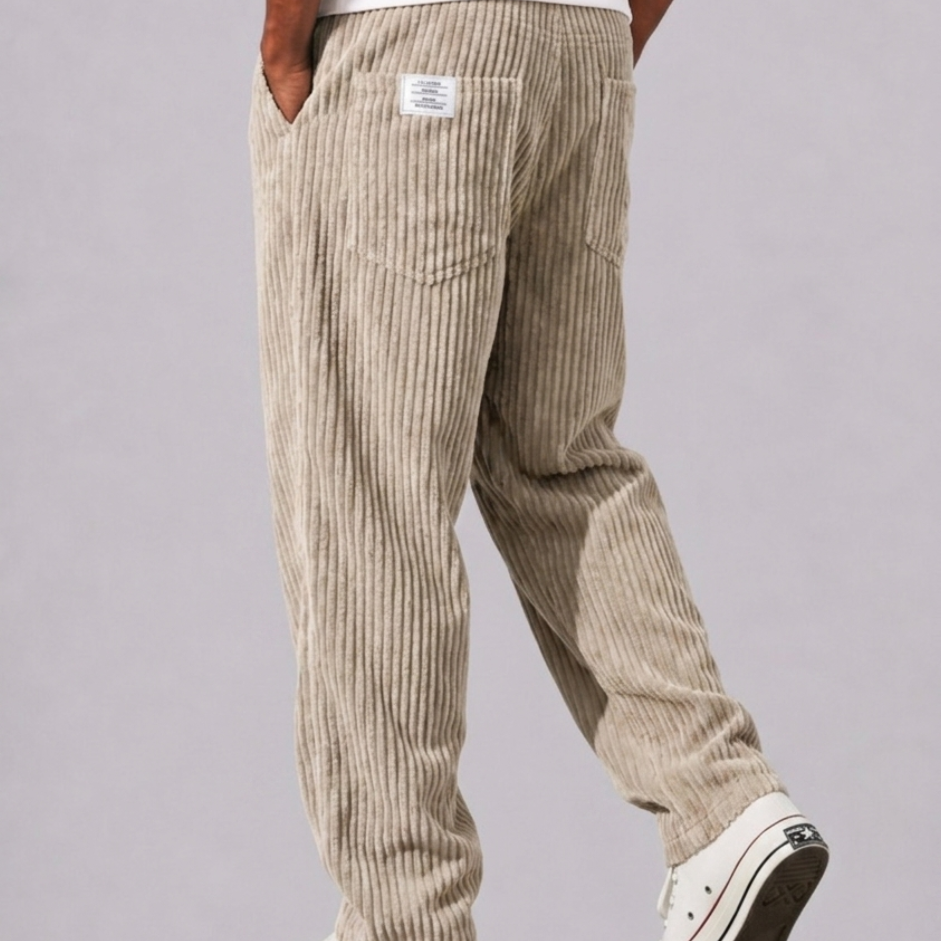 Pantaloni In Velluto A Coste Con Vita Elasticizzata