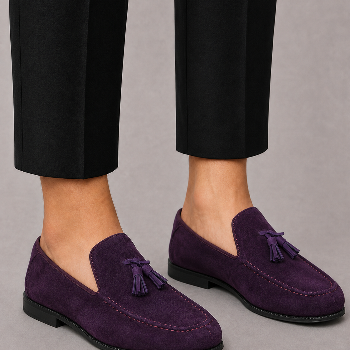 Maison Velutti | Mocassini in Suede con Nappine