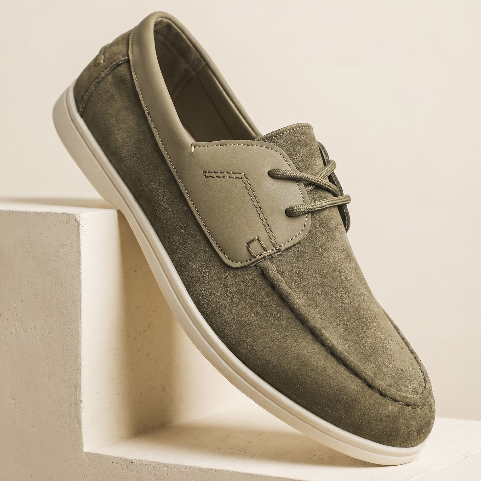 Scarpe In Camoscio Con Lacci Da Uomo