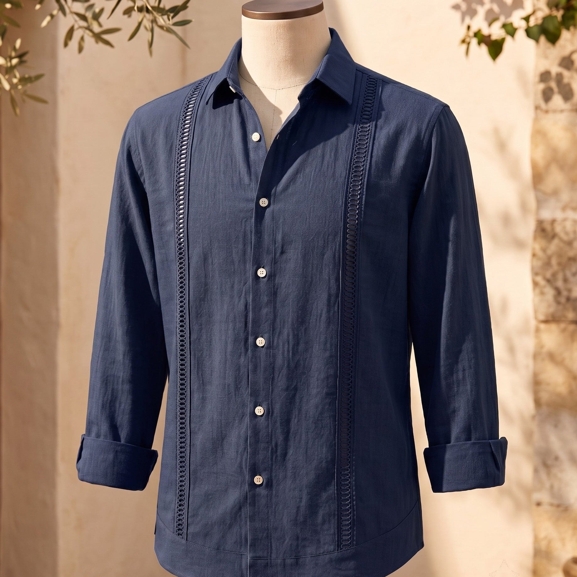 Camicia Con Ricami Verticali E Maniche Corte